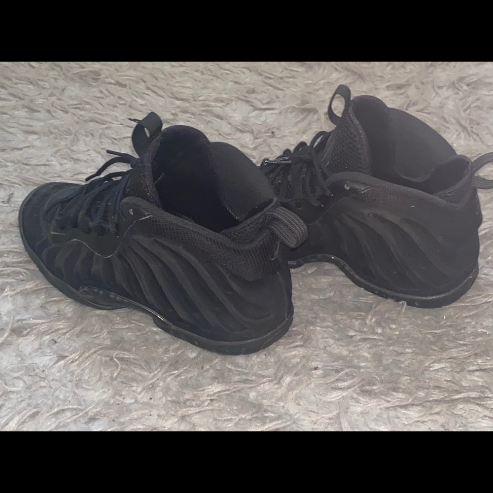 NIKE AIR FOAMPOSITE PRO BLACK SUEDE